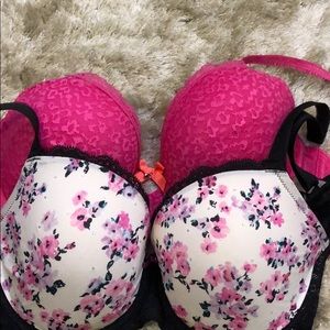 2 pack bras 34DD